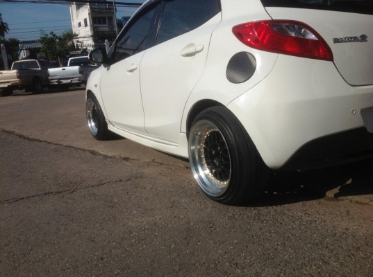 ขายแม็ก BBS flush style ขอบ 16 4/100 หน้ากว้าง 8 หลังกว้าง 9 นิ้ว ลดได้นะครับพร้อมยาง 195/45 หล่อๆครับ 18000 บาท ติดต่อ 087-1640465 คุณหยง