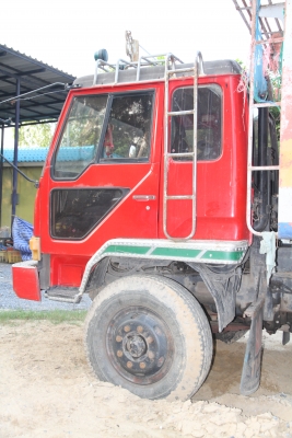 ขายรถบรรทุกสิบล้อด่วน