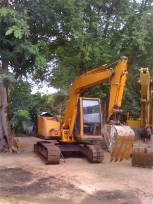 ขายรถแบ็คโฮ KOMATSU pc 60 - 7 ขายรถแบ็คโฮ KOMATSU pc 60 - 7