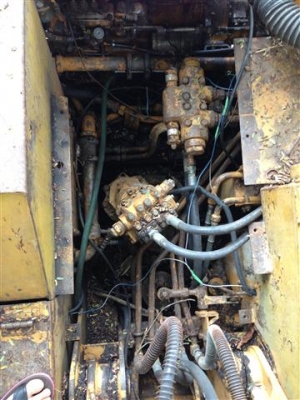 ขายรถแบคโคล้อยาง KOMATSU 10-HW-1