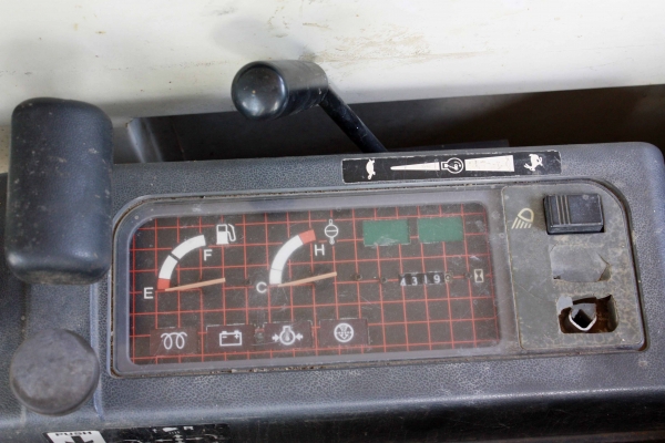 ขายแม็กโค MITSUBISHI MM30B (เทียบเท่า PC30) รถนำเข้าญี่ปุ่น สภาพพร้อมใช้งาน 086-7757900