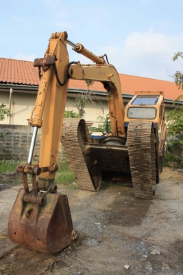 ขายแม็คโค KOMATSU PC60-2 นำเข้าจากญี่ปุ่น สภาพสวยมาก พร้อมใช้งาน 086-775-7900