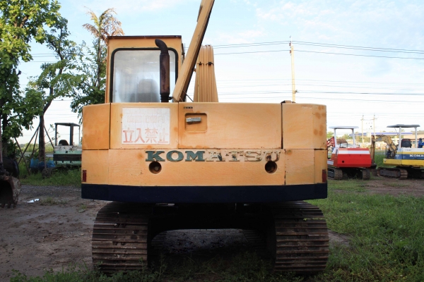 ขายแม็คโค KOMATSU PC60-2 นำเข้าจากญี่ปุ่น สภาพสวยมาก พร้อมใช้งาน 086-775-7900