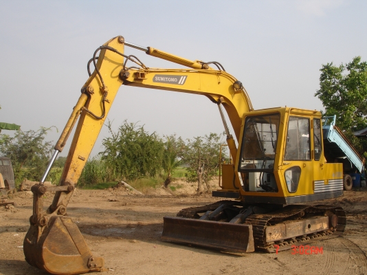 ขายรถแม็คโฮ SUMITOMO S-160-FA เท่ากับ PC-60