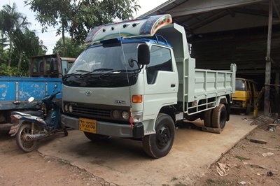 ฝากขาย 6 ล้อดัมพ์ TOYOTA BU 211 สภาพพร้อมใช้