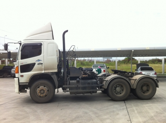 ขาย หัวลากhino mega 320  แรงม้า สภาพดี ยังใช้ปกติ