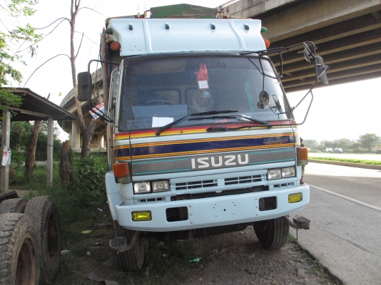 ขาย Rocky 10ล้อ 195แท้สวยๆ กระบะคอกสูงรถห้างมือเดียว