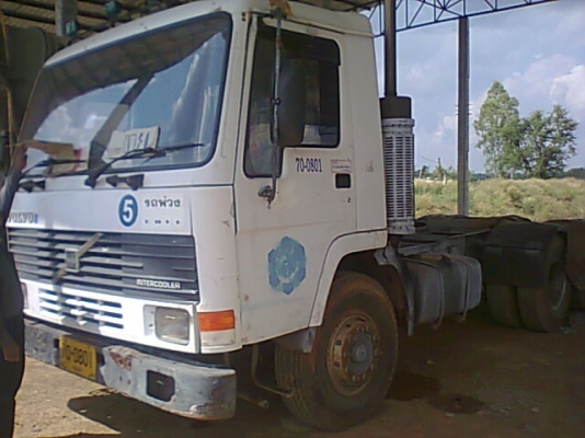 ขายหัวลาก VOLVO 320 แรงม้า เพลาเดียว ราคาถูก