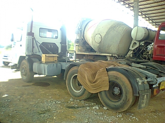 ขายหัวลาก VOLVO 320 แรงม้า เพลาเดียว ราคาถูก