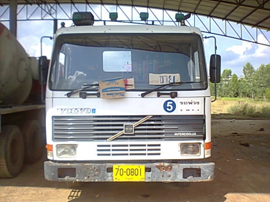 ขายหัวลาก VOLVO 320 แรงม้า เพลาเดียว ราคาถูก