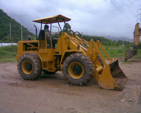 ขายรถตักล้อยาง KOBELCO รุ่น LK300 สภาพสวยพร้อมใช้งาน