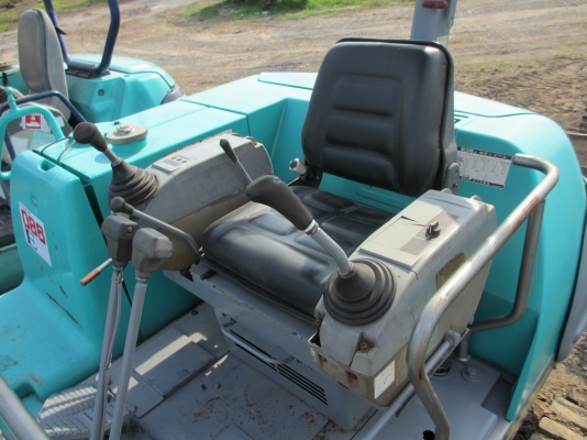 ขายไปซะแล้วKOBELCO Coupe 045 เก่านอก เอวแน่น ปั็มแรง พร้อมใช้สุดๆ น้องร็อคจัดให้ ขายไปซะแล้วKOBELCO Coupe 045 เก่านอก เอวแน่น ปั็มแรง พร้อมใช้สุดๆ น้องร็อคจัดให้