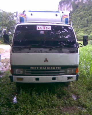 ขายรถหกล้อดั้ม MITSUBISHI CANTER 115 แรงม้า