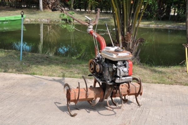 เครื่องพรวนดินHONDA ราคาถูก ((ลดรับปีใหม่)) ขาย 12,500บาท!!