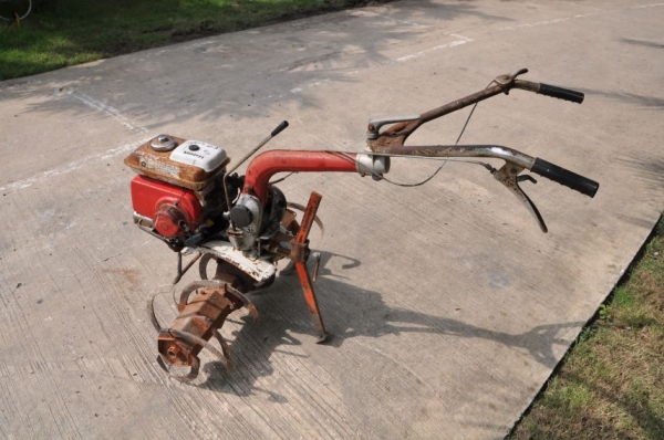 เครื่องพรวนดินHONDA ราคาถูก ((ลดรับปีใหม่)) ขาย 12,500บาท!!