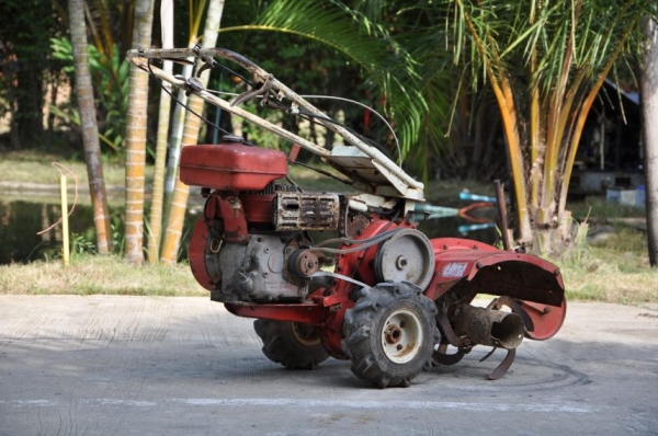 ขาย เครื่องพรวนดินKUBOTA นำเข้าญี่ปุ่น ใช้งานง่าย 13,000บาท