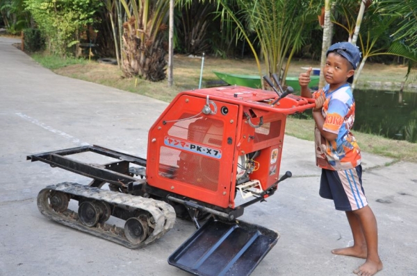 ขายรถบรรทุก ตะขาบKUBOTA อเนกประสงค์ มีเกียร์ ขาย22,000บาท