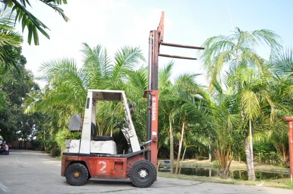ขาย FORKLIFT NISSAN 1.5ตัน สภาพสวยเดิมจากญี่ปุ่น พร้อมใช้ขาย115,000บาท!!!