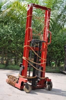 ขาย ลิฟต์ยกของ2ตัน เสาสูง((ของใหม่)) เปิดตู้ญี่ปุ่นติดมา1ตัว ขาย28,000บาท