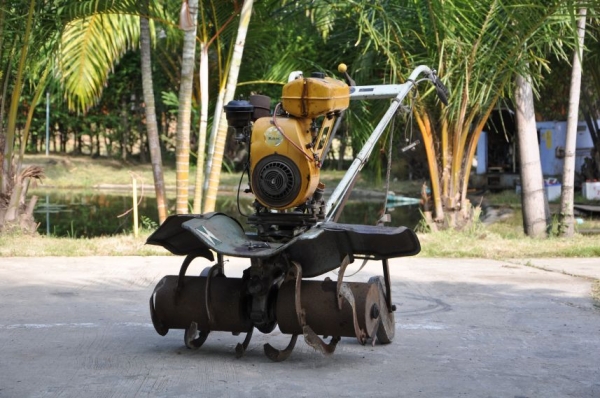 ขายเครื่องพรวนดิน ROBIN สวยเดิมจากญี่ปุ่น ขาย12,000บาท