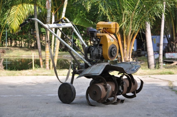 ขายเครื่องพรวนดิน ROBIN สวยเดิมจากญี่ปุ่น ขาย12,000บาท