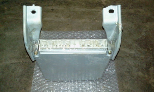 ขาย กล่อง ECU Tiger D4D 03 ของแท้ติดรถศูนย์โตโยต้า สภาพ99.9\%ครับ ขาย กล่อง ECU Tiger D4D 03 ของแท้ติดรถศูนย์โตโยต้า สภาพ99.9\%ครับ