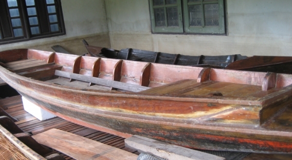 ขายเรือเข็มไม้สัก สภาพดี พร้อมใช้