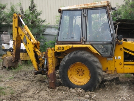 ขาย-รถหน้าตักหลังขุด JCB 3CX ขับเคลื่อน 4 ล้อ อาร์มสไลด์ ยืดเข้าออกได้ ขาย-รถหน้าตักหลังขุด JCB 3CX ขับเคลื่อน 4 ล้อ อาร์มสไลด์ ยืดเข้าออกได้