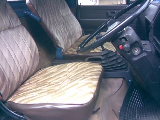 6 ล้อ NPR 115 แรงม้า ยาว 4.30 ม. รถสวยเดิม รถห้างแท้ ๆ