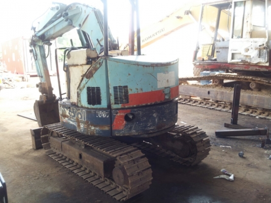 ขายรถแมคโครเล็ก PC-30  รุ่น IHI  สภาพพร้อมใช้งาน 250000 บาท