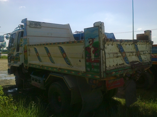 HINO FD 195 HP HO7D หกล้อดั๊มพ์ กระบะดั๊มพ์เหล็ก 6 ตันยาว 3.50 เมตร ช่วงล่างคัชซีสวยไม่มีดาม ยาง 8.25 ขอบ 16 สภาพสวย เครื่องดี ภายในสวยครบ แอร์เย็น พวงมาลัยเพาเวอร์ เบรคทริ๊ปฟี้ เอกสารทะเบียนภาษีครบพร้อมโอนครับ HINO FD 195 HP HO7D หกล้อดั๊มพ์ กระบะดั๊มพ์เหล็ก 6 ตันยาว 3.50 เมตร ช่วงล่างคัชซีสวยไม่มีดาม ยาง 8.25 ขอบ 16 สภาพสวย เครื่องดี ภายในสวยครบ แอร์เย็น พวงมาลัยเพาเวอร์ เบรคทริ๊ปฟี้ เอกสารทะเบียนภาษีครบพร้อมโอนครับ