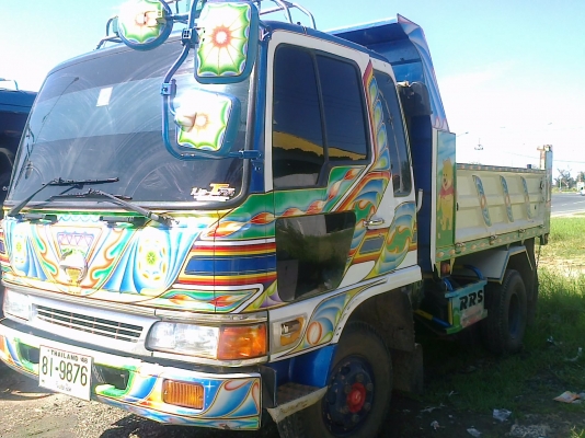 HINO FD 195 HP HO7D หกล้อดั๊มพ์ กระบะดั๊มพ์เหล็ก 6 ตันยาว 3.50 เมตร ช่วงล่างคัชซีสวยไม่มีดาม ยาง 8.25 ขอบ 16 สภาพสวย เครื่องดี ภายในสวยครบ แอร์เย็น พวงมาลัยเพาเวอร์ เบรคทริ๊ปฟี้ เอกสารทะเบียนภาษีครบพร้อมโอนครับ