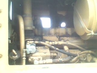 cat 140 G นัมเบอซีเลียว1400ครึ่ง มีตู้เก่ง ซื้อมาเก่านอกใช้งานได้ 3 งานคบขับไม่มีงานหมด ขาย 2700000 เครื่องดีระบดี มียางต้องปรับปรุงหน่อยส่วนอื่นระบบไฮโดลิค OK เอกสารครบ นัดพบอ.บ้านโปร่ง