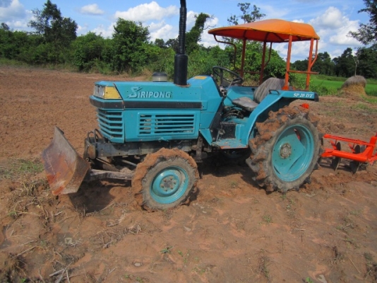 ขายด่วน รถ Kubota L1-22DTM  ดันหน้า+ผาน 5 + ผาน 4