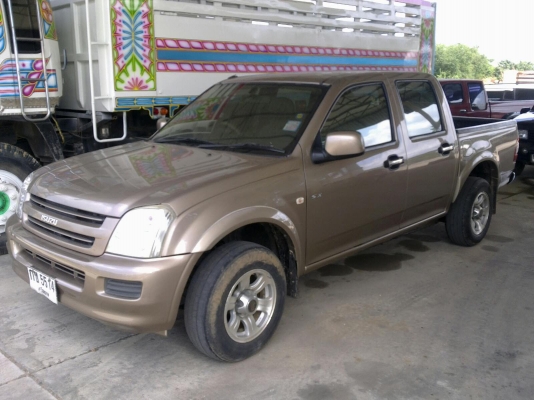 ต้องการขายรถ กะบะ 4 ปะตู / ISUZU ดีแม็ก 2500 CC