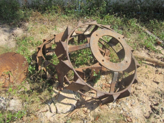 ขายด่วน หล้อเหล็กของรถ 22-24 แรง