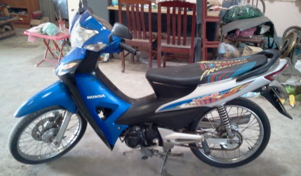 ขาย เวฟ 100 ยูบอกซ์ เครื่องเดิมดีรถเดิมทะเบียนโอน 18600