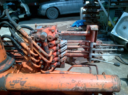 ขายเฮี๊ยบ ปั๊มแรงพร้อมใช้ ยกได้ 3.2 ตัน โทร 084-055-7743 ขายเฮี๊ยบ ปั๊มแรงพร้อมใช้ ยกได้ 3.2 ตัน โทร 084-055-7743