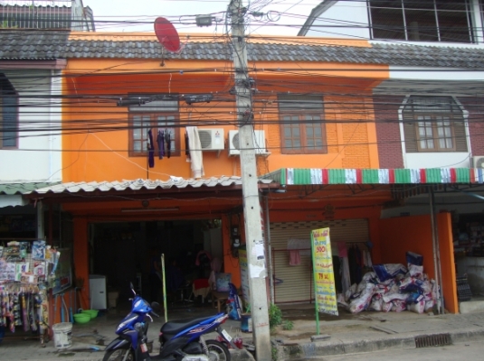 ตึกสภาพดี 2 คูหา ทำเลยดี เหมาะสำหรับทำธุรกิจส่วนตัว