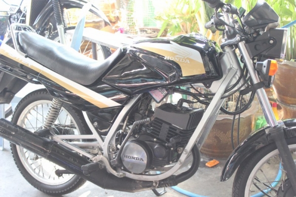 Honda figther 135ccมีทะเบียนพร้อมชุดโอน