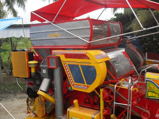 ขายรถเกี่ยว จ้าวช้างไวไฟ ปี 49