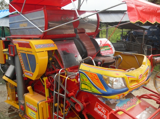 ขายรถเกี่ยว จ้าวช้างไวไฟ ปี 49