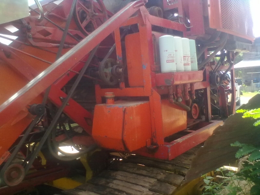 รถเกี่ยวไทยเส็งอุ้ม2.5ตัน เครื่องHINO HO7D 195 เทอร์โบสภาพพร้อมใช้