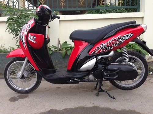 ขายsuzuki jelatoสีเเดง ดำ ปี2555