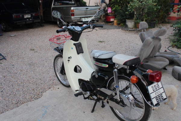 C70 แปลงสีเหลือบมีทะเบียนพร้อมโอนภาษีพึ่งขาดได้2เดือนส วยและถูกมากขาย16800บาท