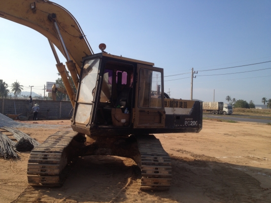 komatsu PC200-3 เก่านอก