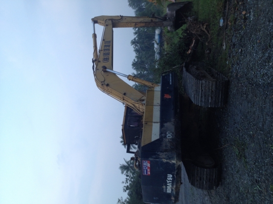 komatsu PC200-3 เก่านอก