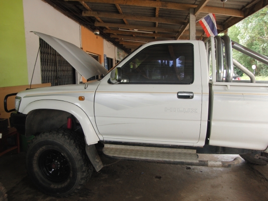 โตโยต้า LN 85