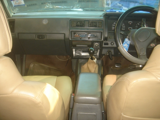 ขายNISSAN BIG  M 1994