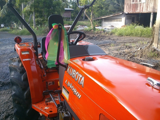 ขาย คูโบต้า 45 di สภาพเดิม สีเดิมไม่เคยลงนานํ้า ดีพร้อมลุยครับ